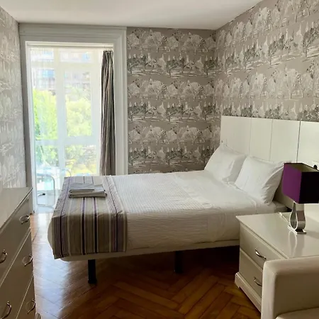 Apartamento En El Centro De En La Plaza Juan Carlos I Santander