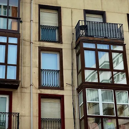 En El Centro De En La Plaza Juan Carlos I