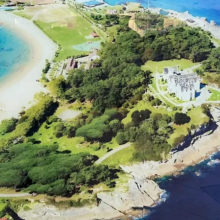 En El Centro De En La Plaza Juan Carlos I Lejlighed *