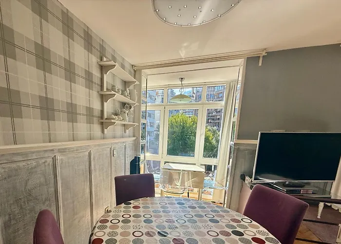 En El Centro De En La Plaza Juan Carlos I Apartment *