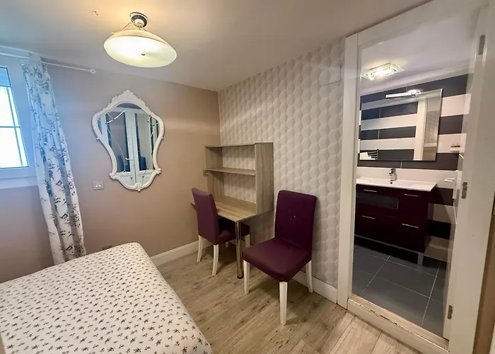 En El Centro De En La Plaza Juan Carlos I Apartment *