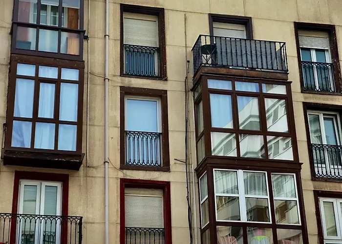 En El Centro De En La Plaza Juan Carlos I