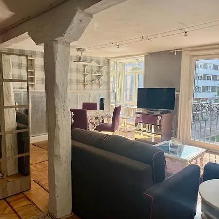 En El Centro De En La Plaza Juan Carlos I Apartamento Santander