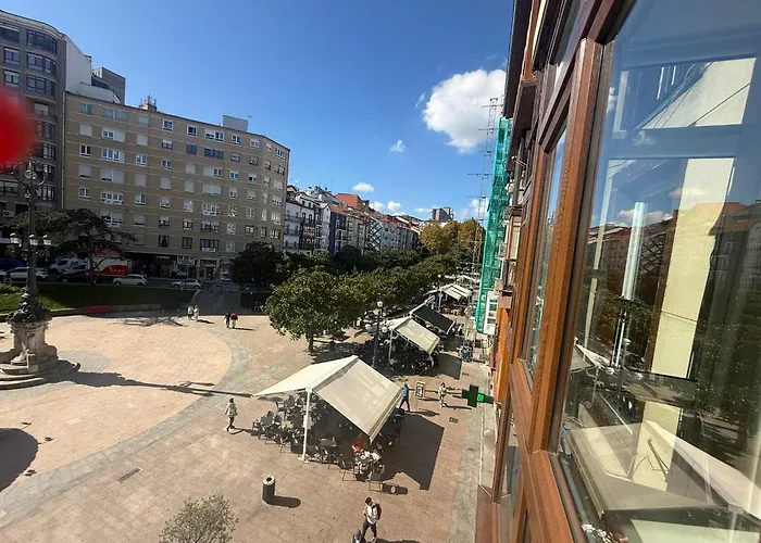 En El Centro De En La Plaza Juan Carlos I Apartamento Santander