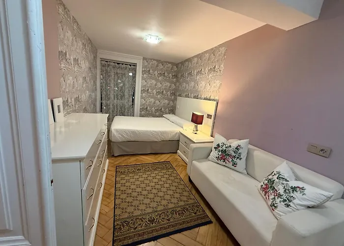 En El Centro De En La Plaza Juan Carlos I Apartamento